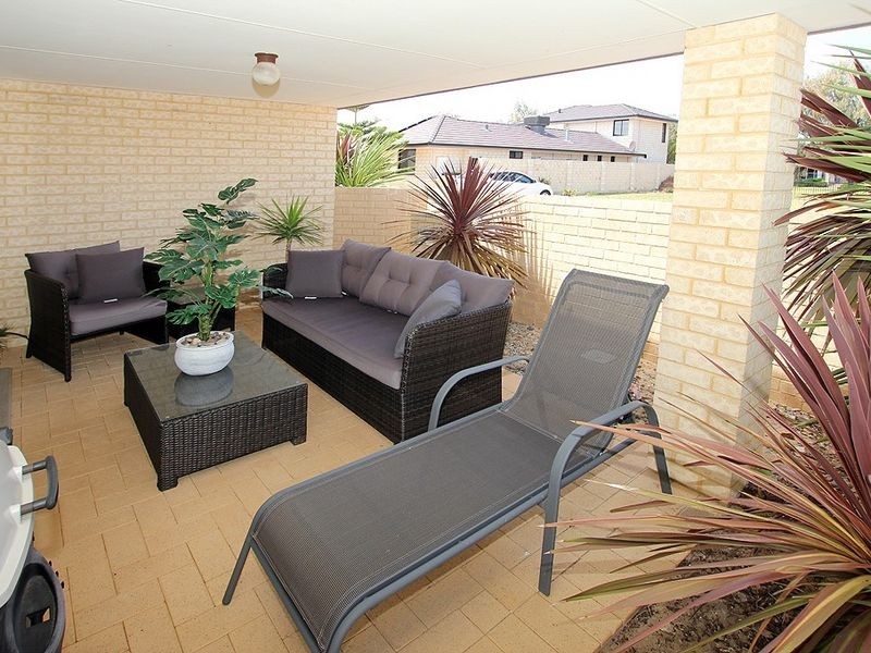 9 Mandjar Lane, Wannanup WA 6210