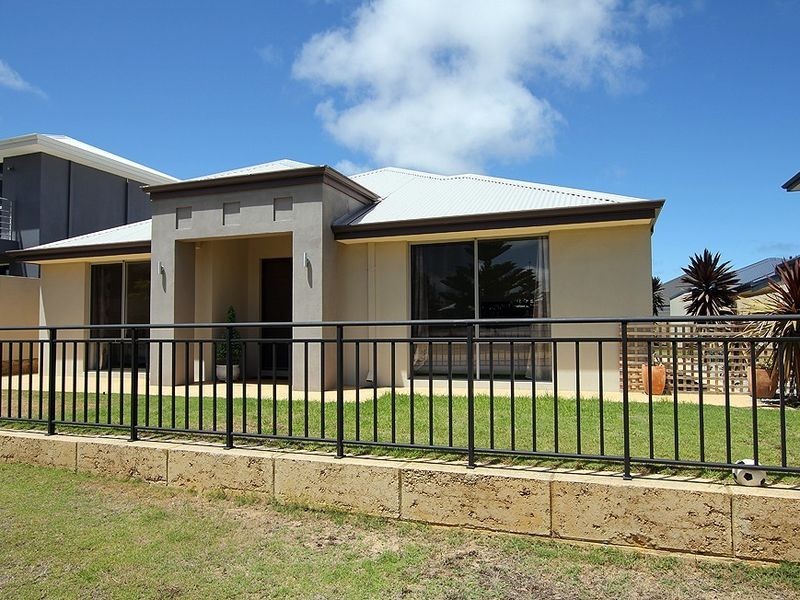 9 Mandjar Lane, Wannanup WA 6210