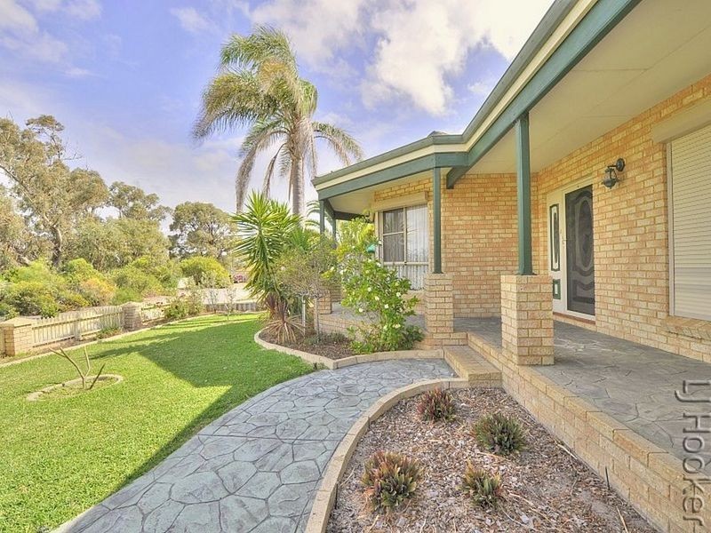 13 Boileau Place, San Remo WA 6210