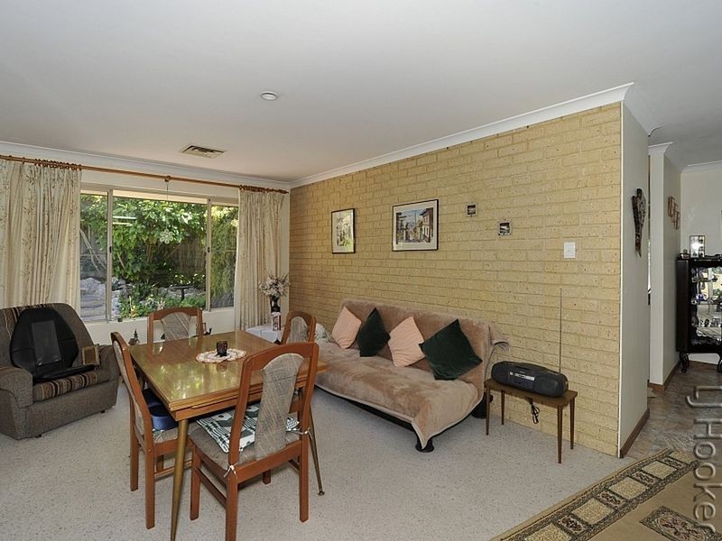 5 Muirfield Court, Halls Head WA 6210