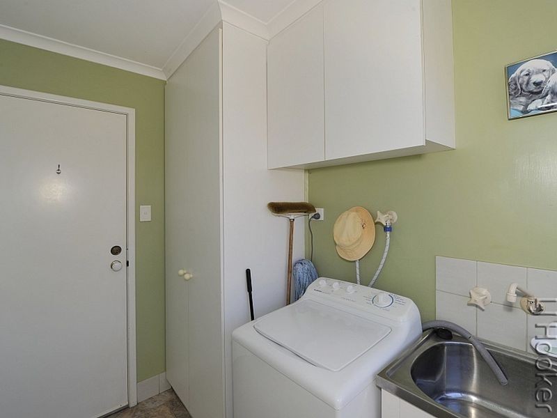 5 Muirfield Court, Halls Head WA 6210