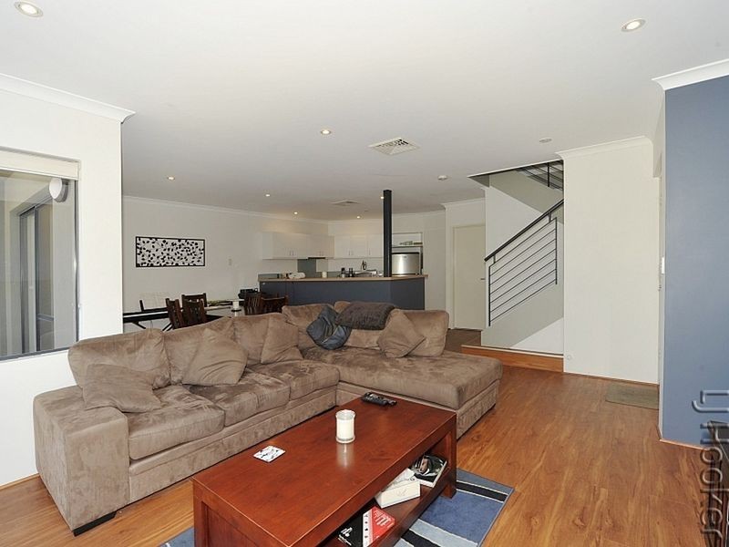 3/1 Bowsprit Way, Mandurah WA 6210