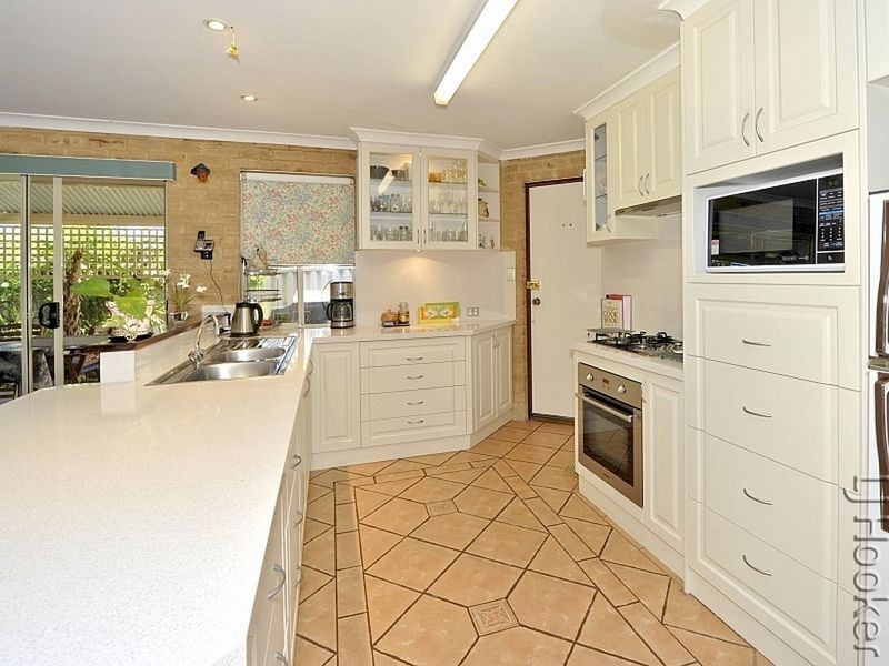 10 Hazlett Lane, Dawesville WA 6211