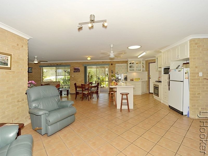 10 Hazlett Lane, Dawesville WA 6211