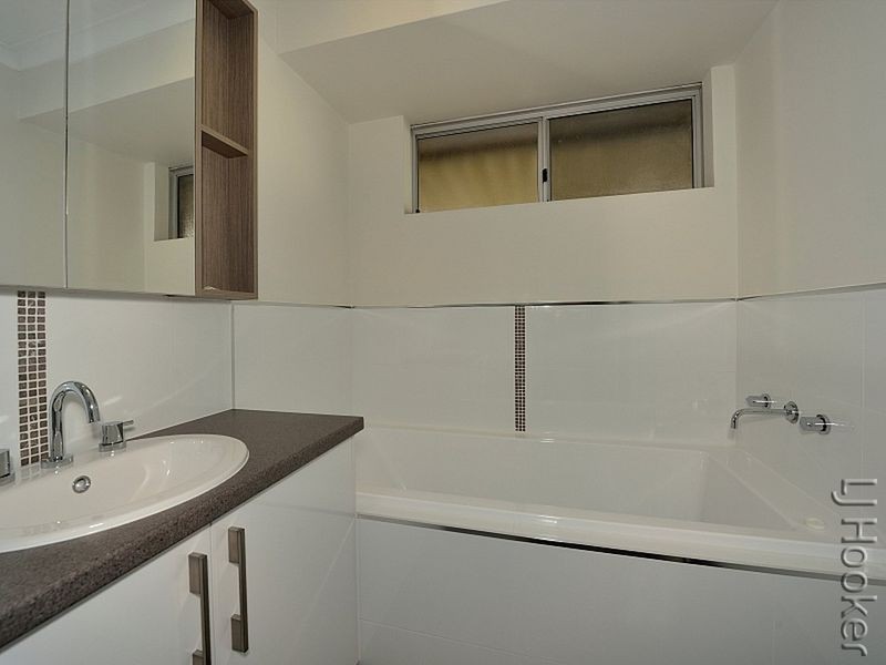 31 Vance Street, Dudley Park WA 6210