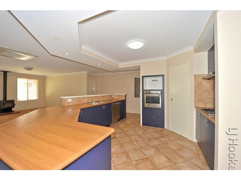 28 Pateman Place, South Yunderup WA 6208