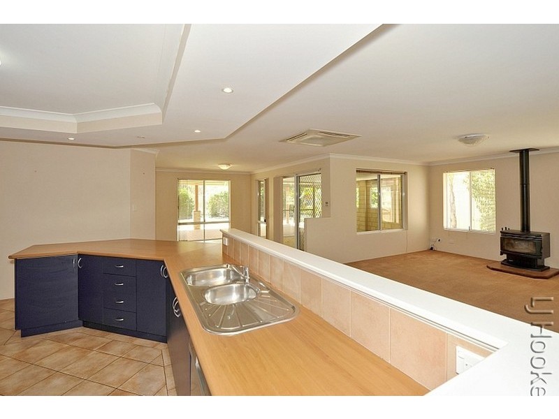 28 Pateman Place, South Yunderup WA 6208