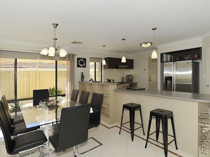 10 Kerkeri Heights, Lakelands WA 6180