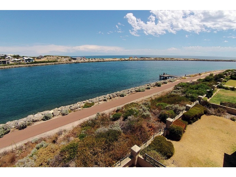 37 Voyager Close, Wannanup WA 6210