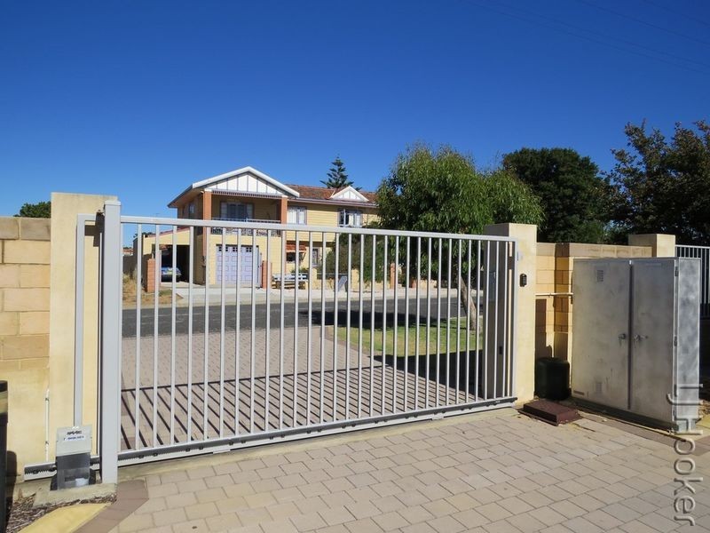 1/56 Randell Street, Mandurah WA 6210