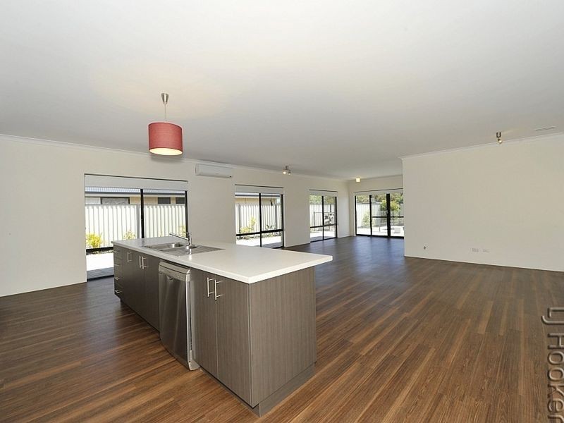 15 Eglinton Terrace, Dudley Park WA 6210