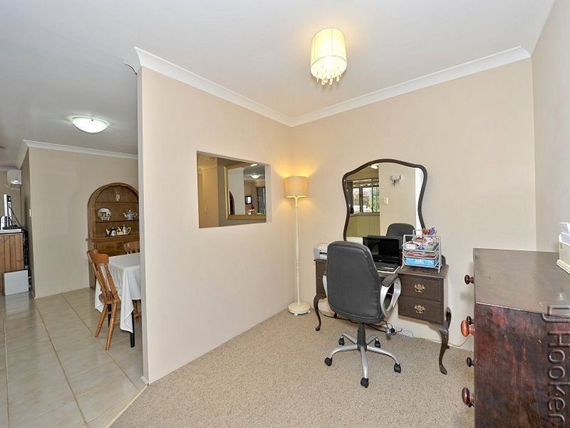 10 Railton Place, Dudley Park WA 6210