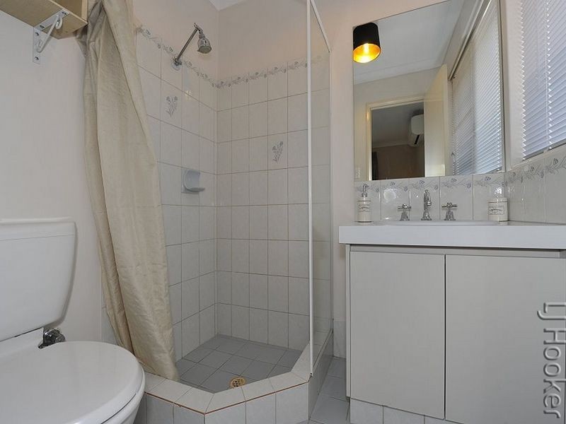 10 Railton Place, Dudley Park WA 6210