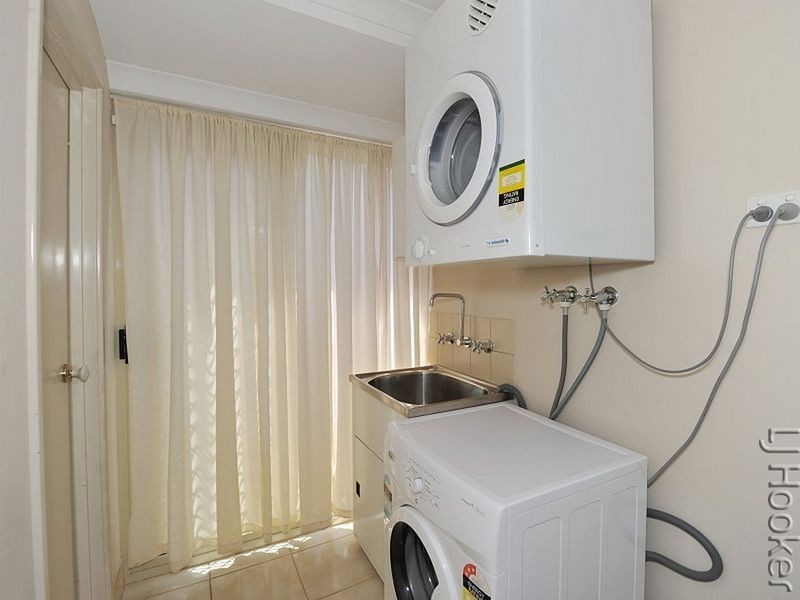 10 Railton Place, Dudley Park WA 6210