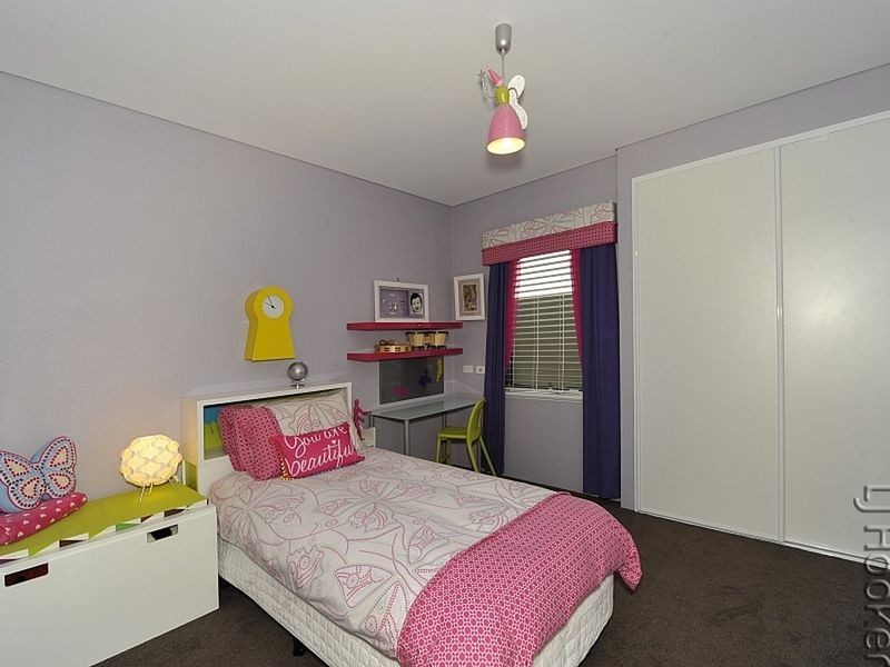 21 Estuary Place, Wannanup WA 6210