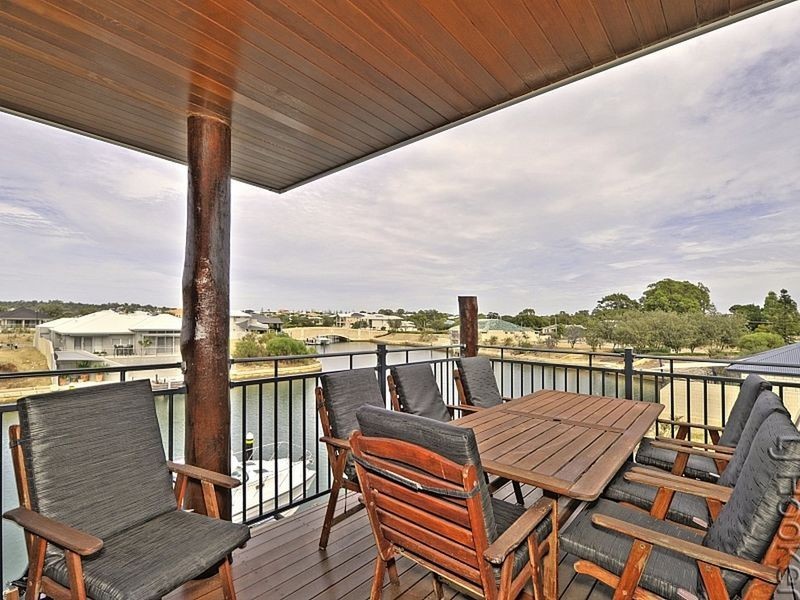 21 Estuary Place, Wannanup WA 6210