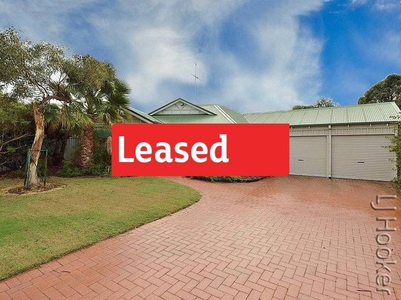 10 Peron Place, San Remo WA 6210