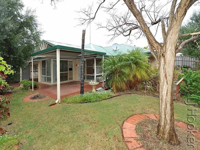 10 Peron Place, San Remo WA 6210