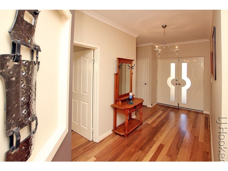 14 Boardwalk Boulevard, Halls Head WA 6210