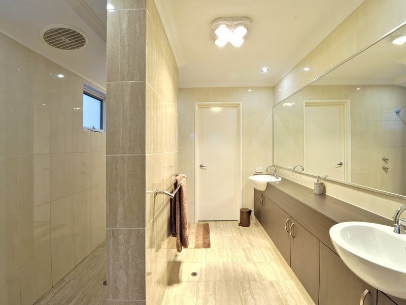 6 Splendens Turn, Halls Head WA 6210