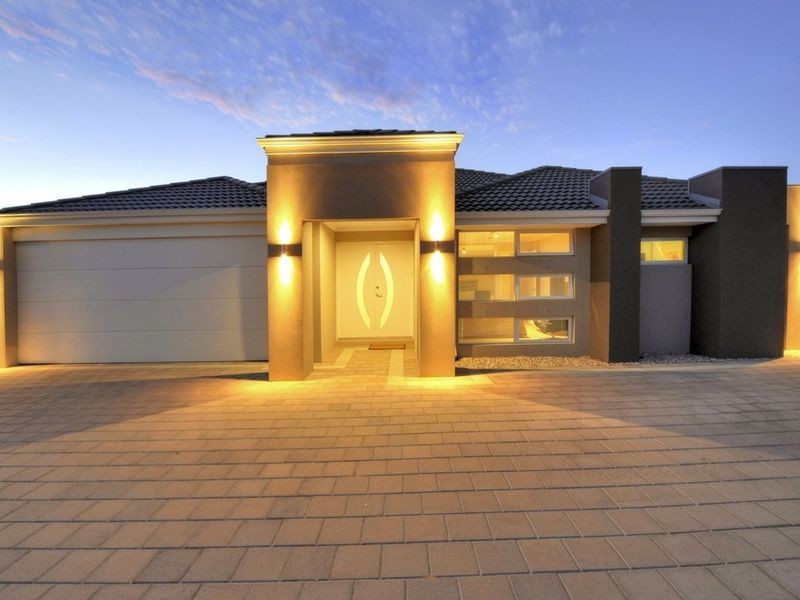 6 Splendens Turn, Halls Head WA 6210