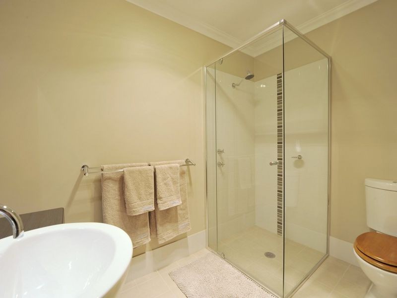 6 Splendens Turn, Halls Head WA 6210