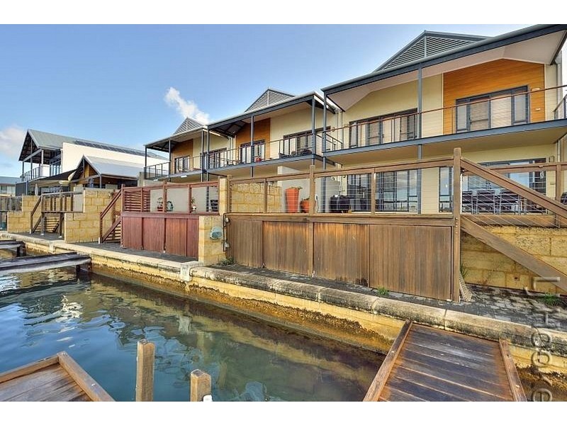 23/3 Piccolo Place, Halls Head WA 6210