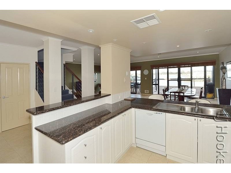 23/3 Piccolo Place, Halls Head WA 6210