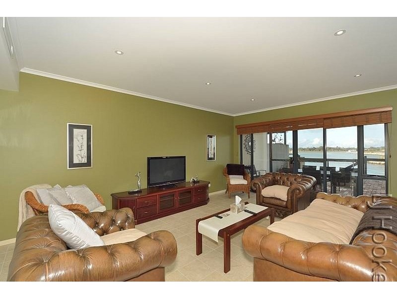 23/3 Piccolo Place, Halls Head WA 6210