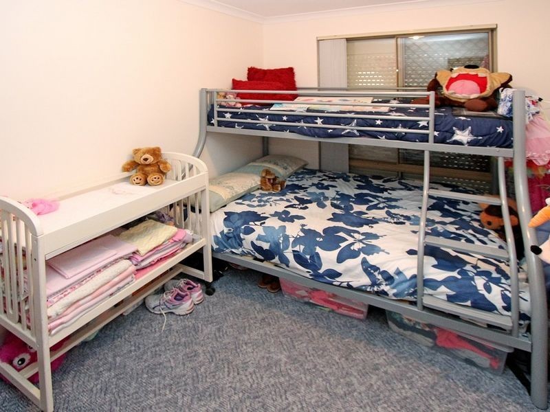 16 Ombersley Way, Coodanup WA 6210