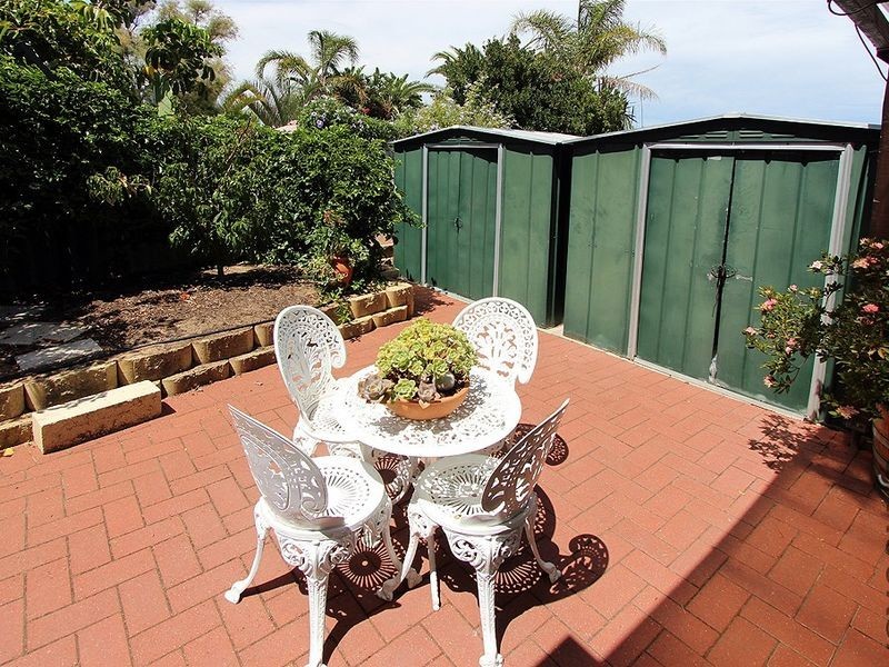 11A Darter Place, Halls Head WA 6210