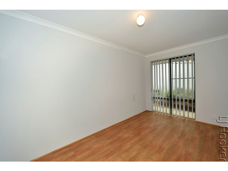 30 Tamarisk Drive, Halls Head WA 6210