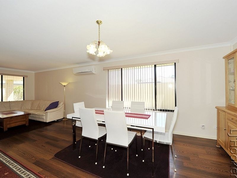 2 Kwella Entrance, Greenfields WA 6210