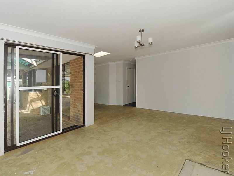 2 Feluga Court, Greenfields WA 6210