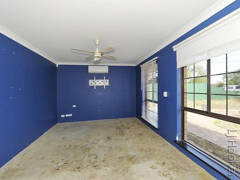 2 Feluga Court, Greenfields WA 6210