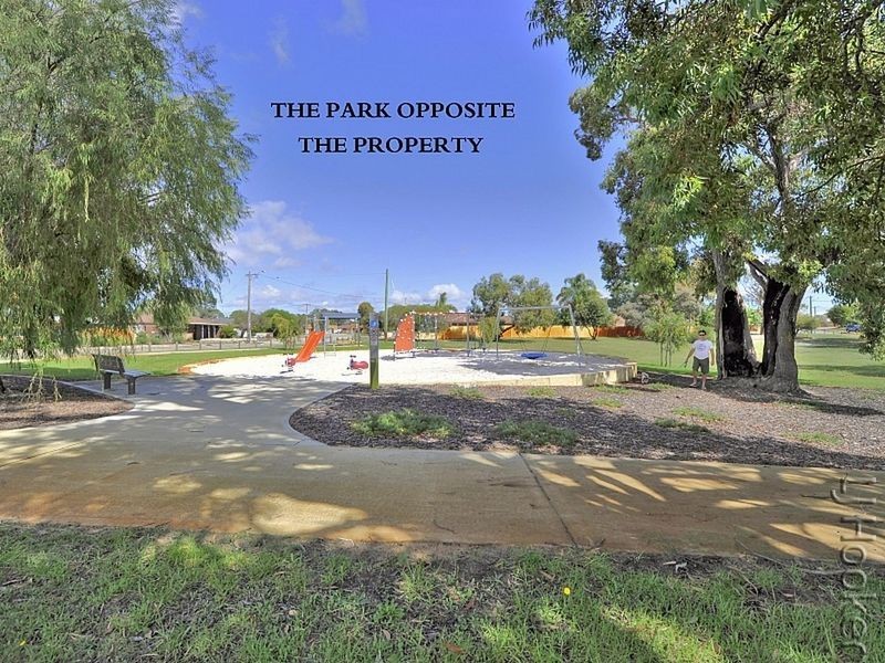 2 Feluga Court, Greenfields WA 6210