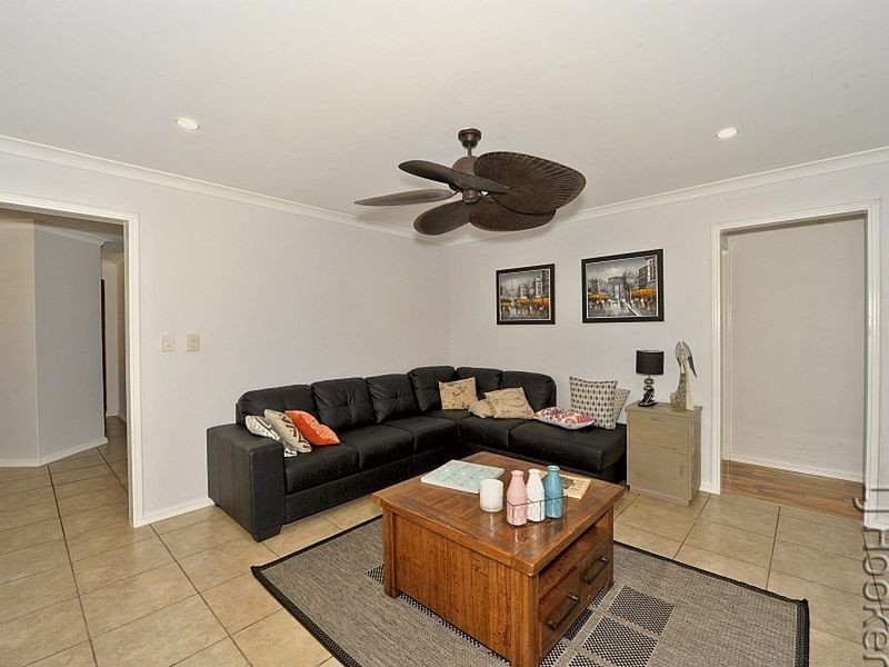 11 Japonica Heights, Halls Head WA 6210