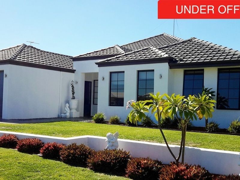 15 Varia Way, Halls Head WA 6210
