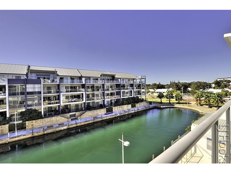 Unit 8, 4 Torcello Mews, Mandurah WA 6210