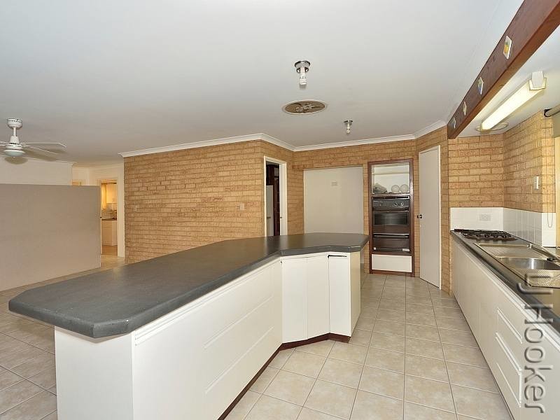 18 Malvern Rise, Greenfields WA 6210