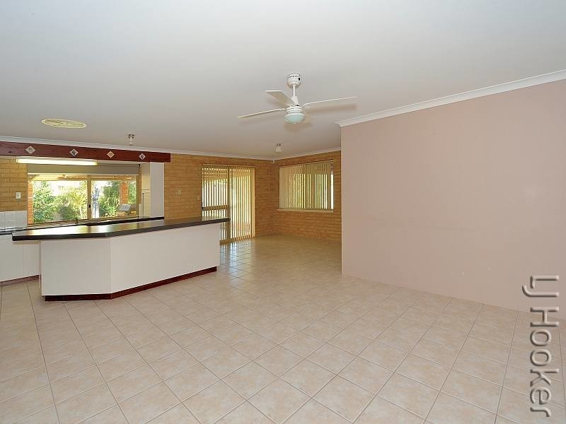 18 Malvern Rise, Greenfields WA 6210