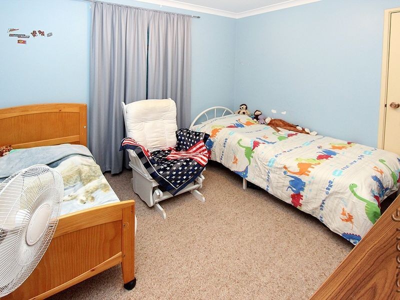 17B Saskatchewan Way, Greenfields WA 6210