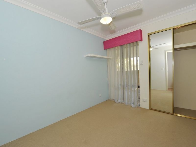 11 Boronia Close, Halls Head WA 6210