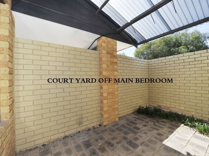 11 Boronia Close, Halls Head WA 6210