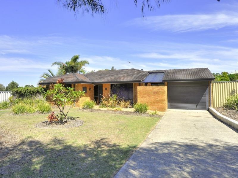 11 Boronia Close, Halls Head WA 6210
