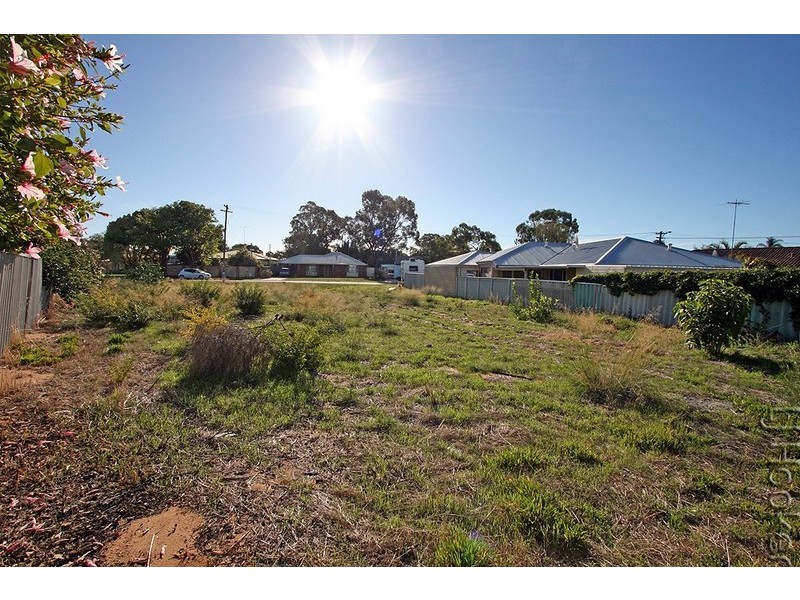 3 Wannyne Street, Mandurah WA 6210