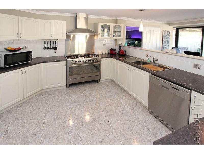 17 Newell Place, Dawesville WA 6211