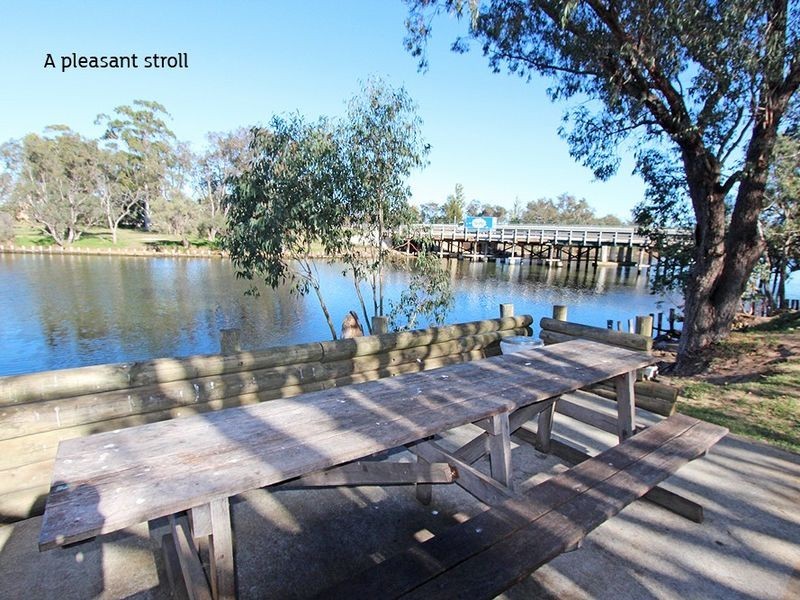 10 Holloway Turn, Ravenswood WA 6208