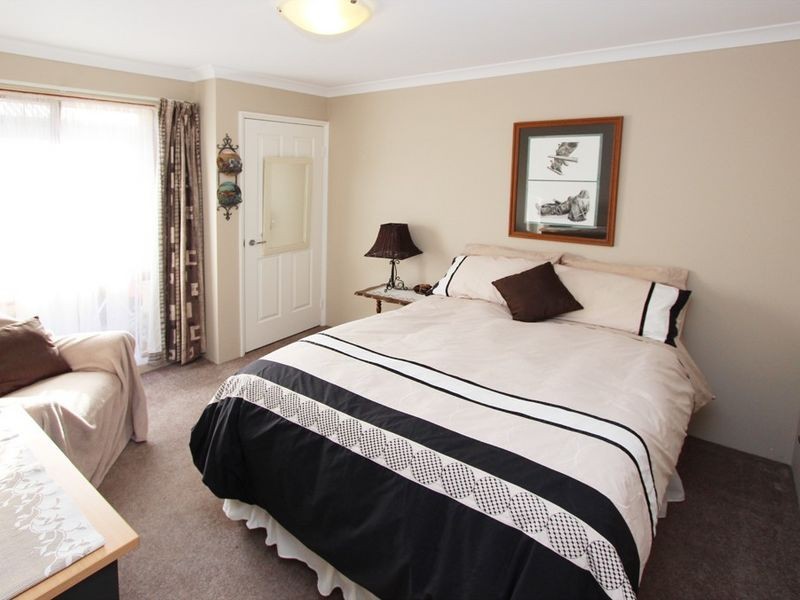 10 Holloway Turn, Ravenswood WA 6208