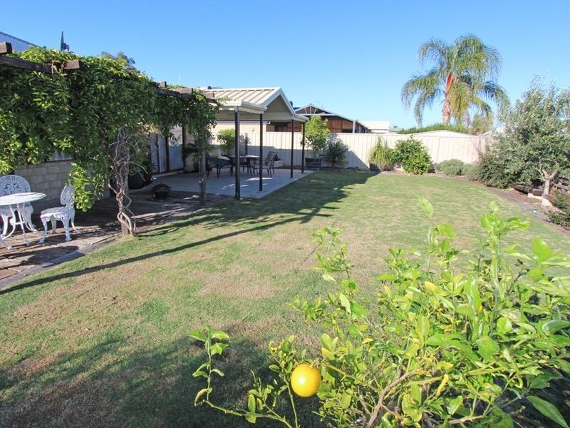 10 Holloway Turn, Ravenswood WA 6208